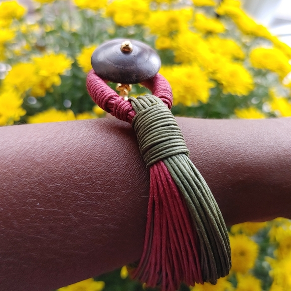 Earrings and bracelet set - Picture 9 of 10